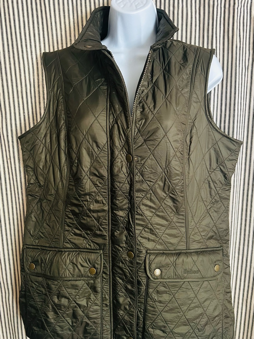 Barbour Olive Quilted Puffer Jacket with Brown Lining